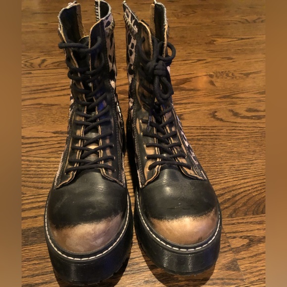 Steve Madden Shoes - Steve Madden Women’s Avenger Leather Platform Combat boots